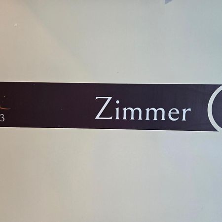Pension Gp3, Zimmer Mit Kochnische Und Duschbad Vor Den Toren Berlins Dallgow-Doeberitz 外观 照片